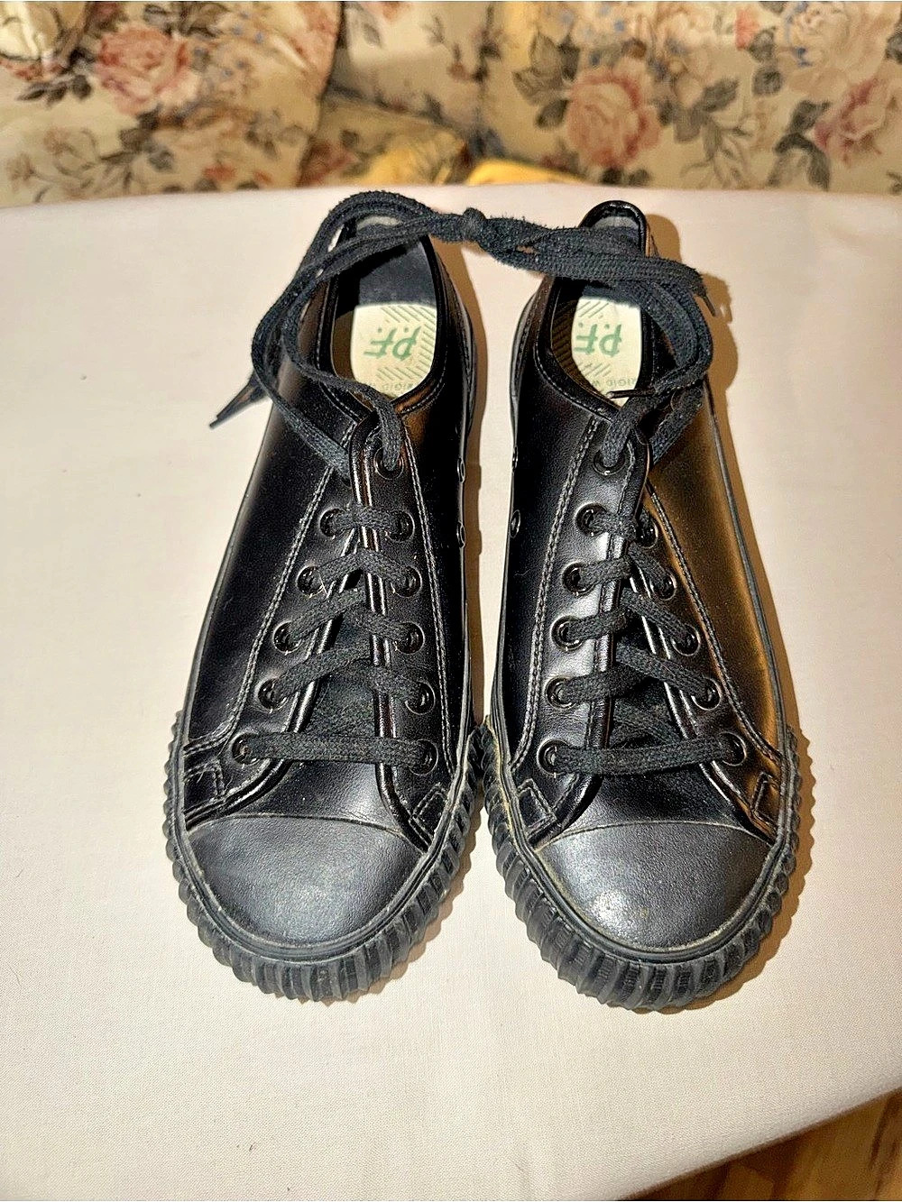 PF Flyers Grounder Black rubber gripping Sneakers W 9